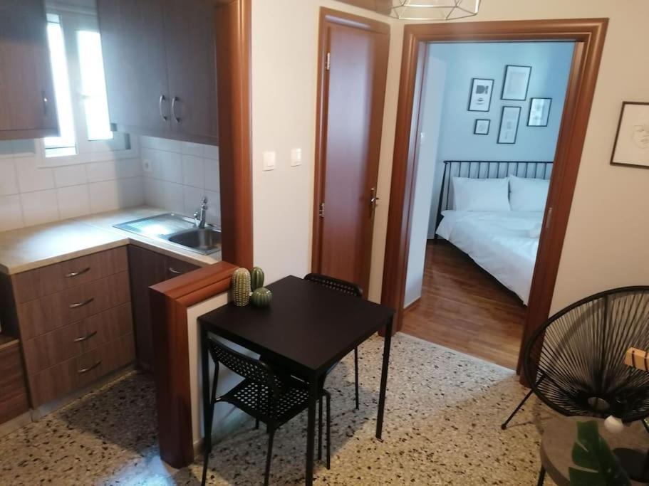 Minimal Studio Varnava Square - Kallimarmaro Area Атина Екстериор снимка